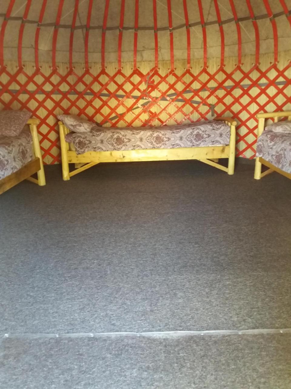 Yurt Camp Tosor Ξενοδοχείο Εξωτερικό φωτογραφία